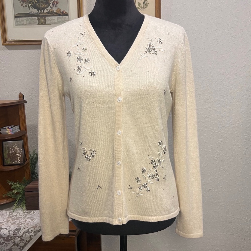 Vintage Cream Beaded Floral Cardigan Angora Cashmere Silk Grannycore Sweater S